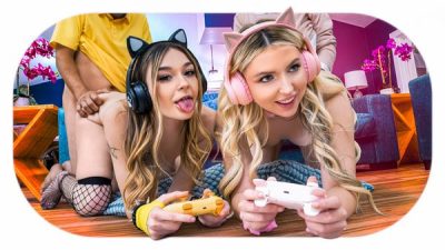 Della Cate, Britt Blair & No More Gaming & Bff’s Share Some Daddy Dick Anime Gaming Porn Miku Nakano Porn
